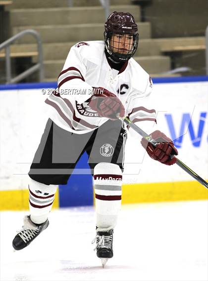 Thumbnail 2 in Niagara-Wheatfield vs  St. Joseph's Collegiate Institute photogallery.