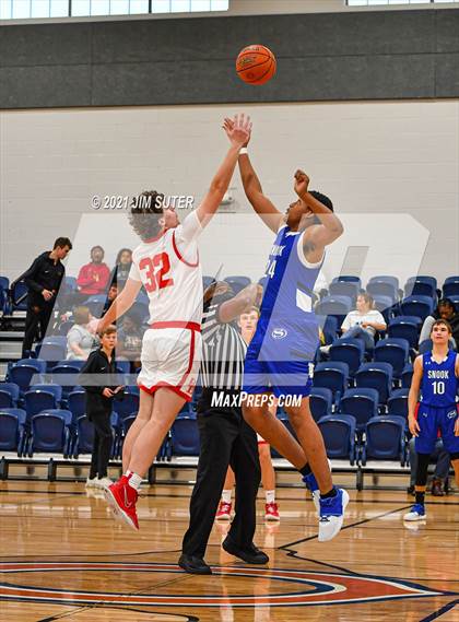 Thumbnail 1 in Snook vs Bellville (Kolache Capital Invitational) photogallery.