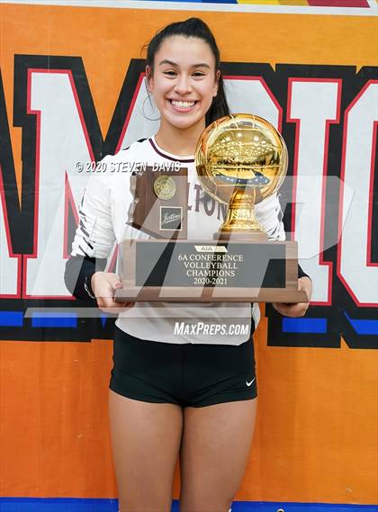 Thumbnail 3 in Hamilton vs. Perry (AIA 6A Final Awards) photogallery.