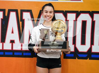Thumbnail 1 in Hamilton vs. Perry (AIA 6A Final Awards) photogallery.