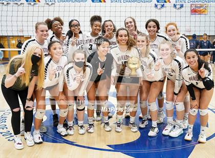 Thumbnail 3 in Hamilton vs. Perry (AIA 6A Final Awards) photogallery.