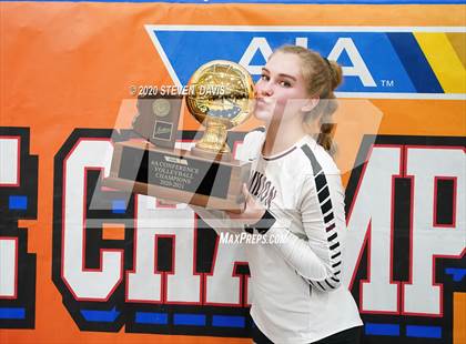 Thumbnail 3 in Hamilton vs. Perry (AIA 6A Final Awards) photogallery.