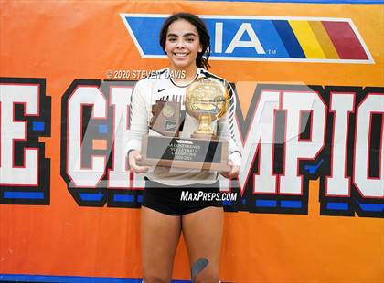 Thumbnail 2 in Hamilton vs. Perry (AIA 6A Final Awards) photogallery.