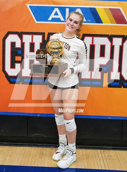 Thumbnail 1 in Hamilton vs. Perry (AIA 6A Final Awards) photogallery.