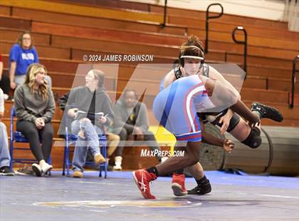 Thumbnail 3 in Stanton Classic photogallery.