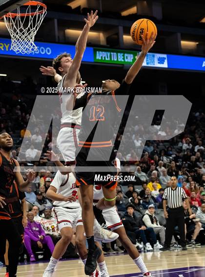 Thumbnail 3 in Chatsworth vs. Jesuit ( CIF Div. II Final) photogallery.