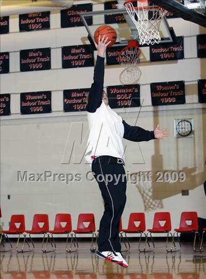 Thumbnail 2 in Evanston @ Central High (2009 McDonald Classic) photogallery.