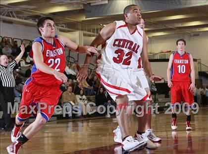 Thumbnail 2 in Evanston @ Central High (2009 McDonald Classic) photogallery.
