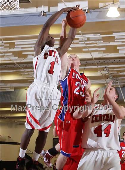 Thumbnail 3 in Evanston @ Central High (2009 McDonald Classic) photogallery.