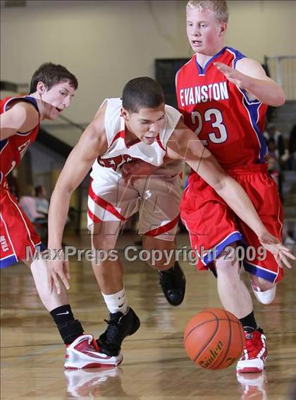 Thumbnail 3 in Evanston @ Central High (2009 McDonald Classic) photogallery.