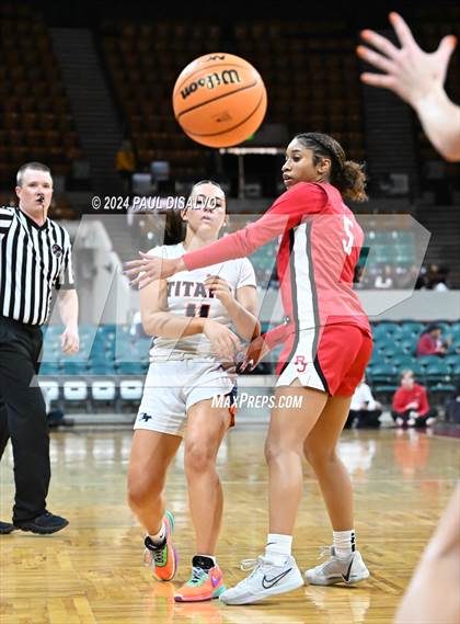 Thumbnail 1 in Legend vs. Regis Jesuit (CHSAA 6A Final Four) photogallery.