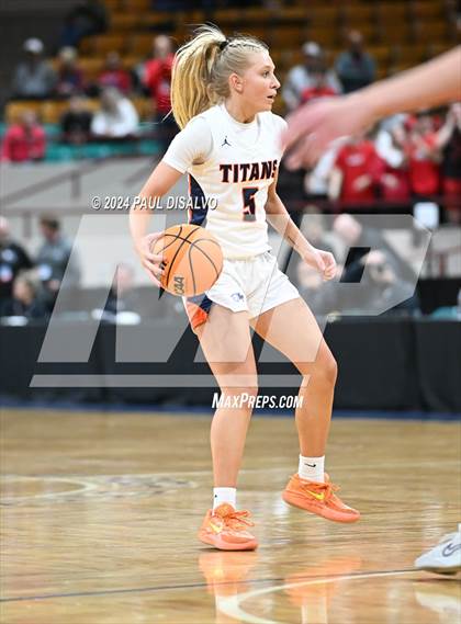 Thumbnail 3 in Legend vs. Regis Jesuit (CHSAA 6A Final Four) photogallery.