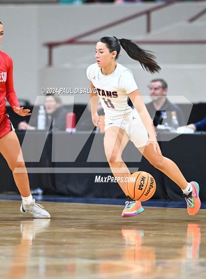 Thumbnail 2 in Legend vs. Regis Jesuit (CHSAA 6A Final Four) photogallery.