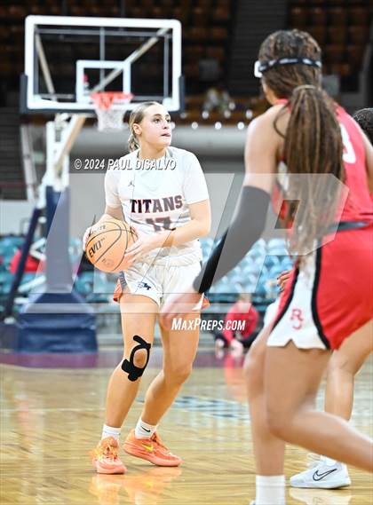 Thumbnail 1 in Legend vs. Regis Jesuit (CHSAA 6A Final Four) photogallery.