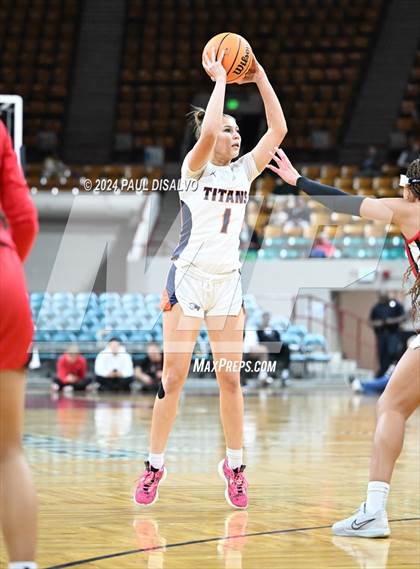 Thumbnail 3 in Legend vs. Regis Jesuit (CHSAA 6A Final Four) photogallery.