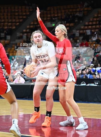 Thumbnail 1 in Legend vs. Regis Jesuit (CHSAA 6A Final Four) photogallery.