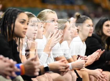 Thumbnail 2 in Legend vs. Regis Jesuit (CHSAA 6A Final Four) photogallery.