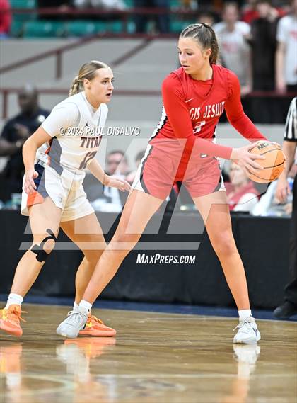 Thumbnail 2 in Legend vs. Regis Jesuit (CHSAA 6A Final Four) photogallery.