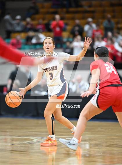Thumbnail 2 in Legend vs. Regis Jesuit (CHSAA 6A Final Four) photogallery.