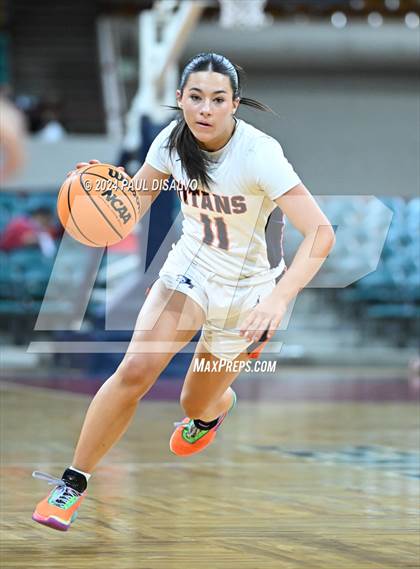 Thumbnail 3 in Legend vs. Regis Jesuit (CHSAA 6A Final Four) photogallery.