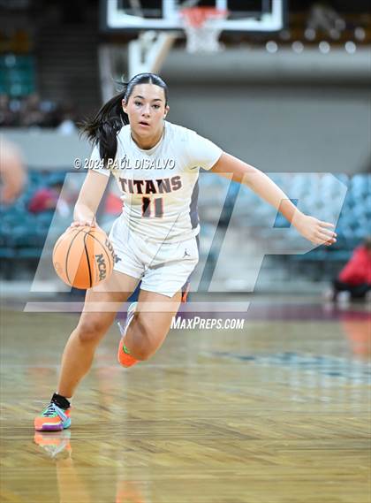 Thumbnail 2 in Legend vs. Regis Jesuit (CHSAA 6A Final Four) photogallery.