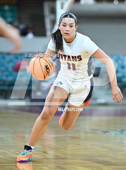 Thumbnail 1 in Legend vs. Regis Jesuit (CHSAA 6A Final Four) photogallery.