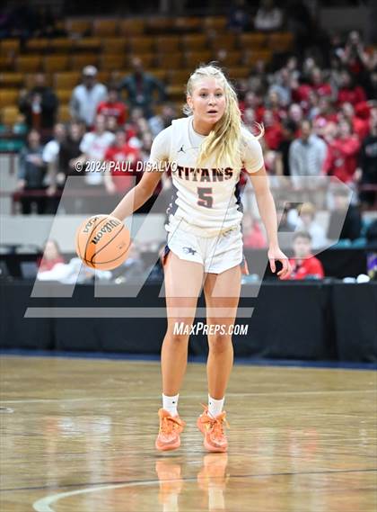 Thumbnail 1 in Legend vs. Regis Jesuit (CHSAA 6A Final Four) photogallery.