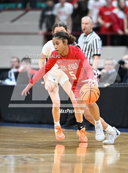 Thumbnail 1 in Legend vs. Regis Jesuit (CHSAA 6A Final Four) photogallery.