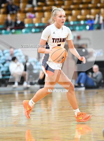 Thumbnail 3 in Legend vs. Regis Jesuit (CHSAA 6A Final Four) photogallery.