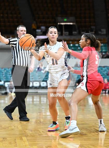 Thumbnail 3 in Legend vs. Regis Jesuit (CHSAA 6A Final Four) photogallery.