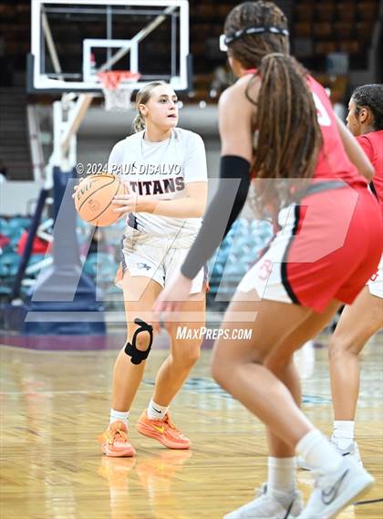 Thumbnail 3 in Legend vs. Regis Jesuit (CHSAA 6A Final Four) photogallery.