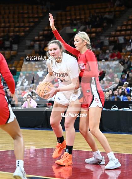 Thumbnail 3 in Legend vs. Regis Jesuit (CHSAA 6A Final Four) photogallery.