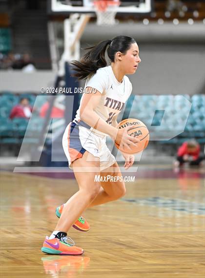 Thumbnail 1 in Legend vs. Regis Jesuit (CHSAA 6A Final Four) photogallery.