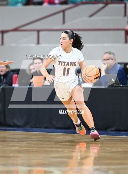 Thumbnail 3 in Legend vs. Regis Jesuit (CHSAA 6A Final Four) photogallery.