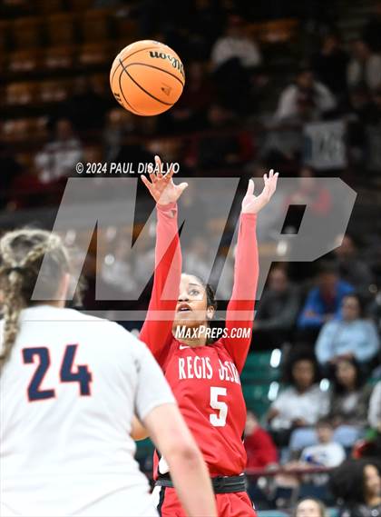 Thumbnail 2 in Legend vs. Regis Jesuit (CHSAA 6A Final Four) photogallery.