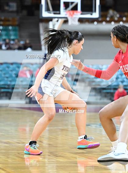 Thumbnail 2 in Legend vs. Regis Jesuit (CHSAA 6A Final Four) photogallery.