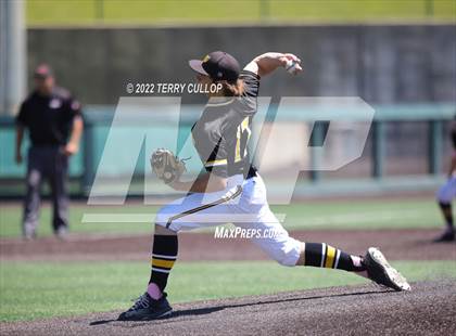 Thumbnail 3 in Salem Hills vs. Wasatch (UHSAA 5A Bracket Play) photogallery.