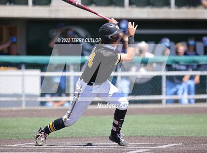 Thumbnail 3 in Salem Hills vs. Wasatch (UHSAA 5A Bracket Play) photogallery.