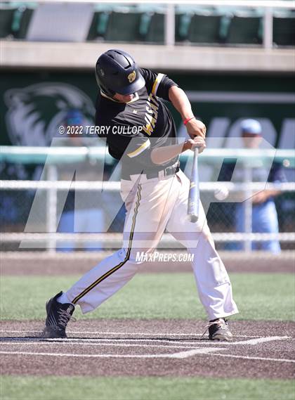 Thumbnail 2 in Salem Hills vs. Wasatch (UHSAA 5A Bracket Play) photogallery.