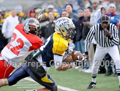Thumbnail 2 in Sacramento vs East Bay (Sacramento Holiday Classic) photogallery.