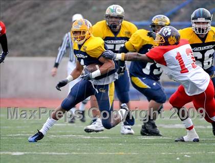 Thumbnail 2 in Sacramento vs East Bay (Sacramento Holiday Classic) photogallery.
