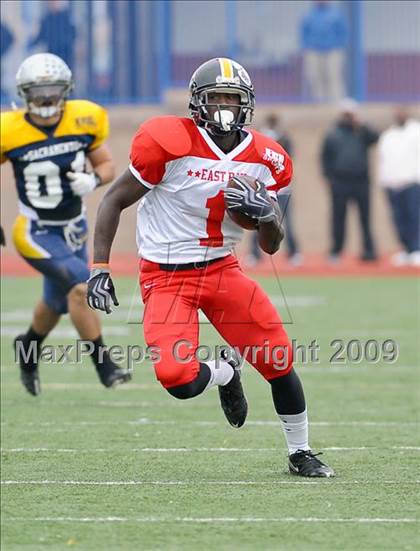 Thumbnail 3 in Sacramento vs East Bay (Sacramento Holiday Classic) photogallery.