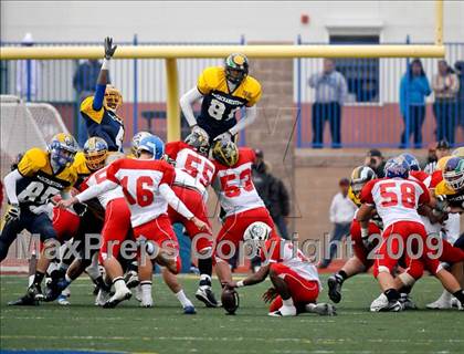Thumbnail 2 in Sacramento vs East Bay (Sacramento Holiday Classic) photogallery.