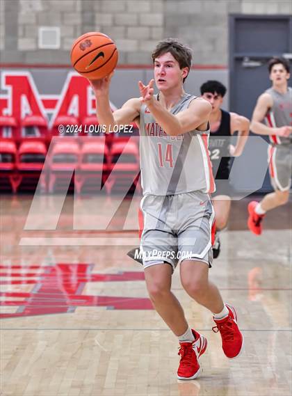 Thumbnail 2 in Servite @ Mater Dei (Nike Extravaganza) photogallery.