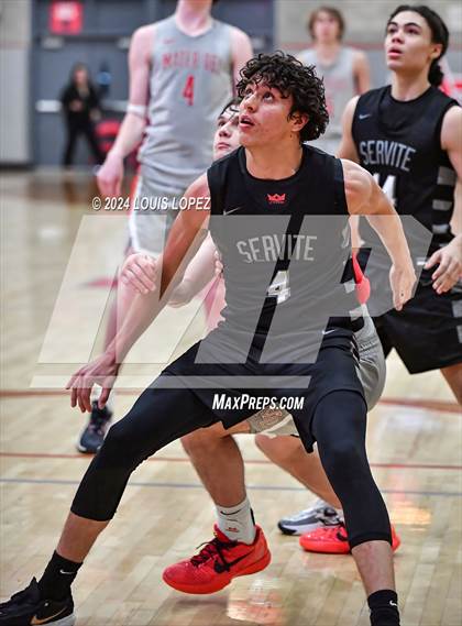 Thumbnail 1 in Servite @ Mater Dei (Nike Extravaganza) photogallery.
