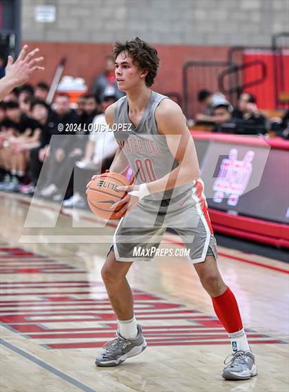 Thumbnail 3 in Servite @ Mater Dei (Nike Extravaganza) photogallery.
