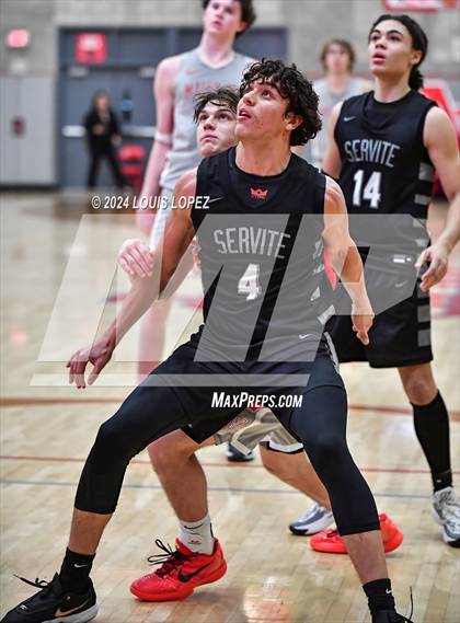 Thumbnail 2 in Servite @ Mater Dei (Nike Extravaganza) photogallery.