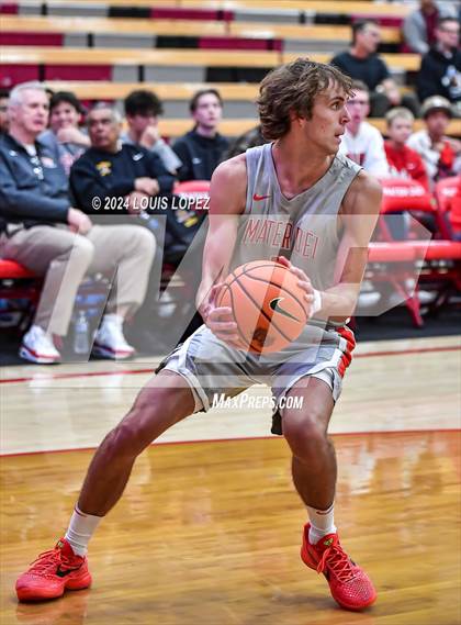 Thumbnail 1 in Servite @ Mater Dei (Nike Extravaganza) photogallery.