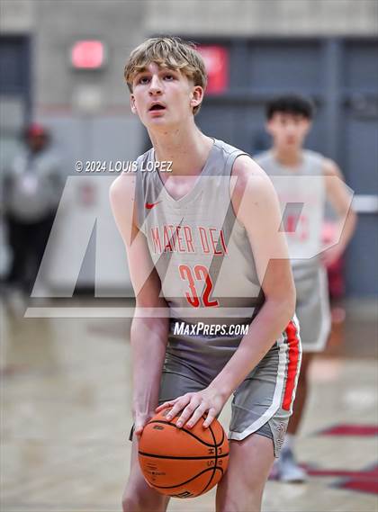 Thumbnail 3 in Servite @ Mater Dei (Nike Extravaganza) photogallery.