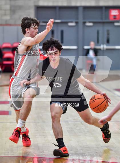 Thumbnail 2 in Servite @ Mater Dei (Nike Extravaganza) photogallery.